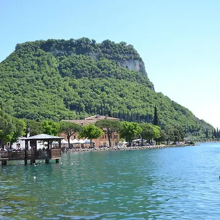 Διαμέρισμα Originari Del Γκάρντα